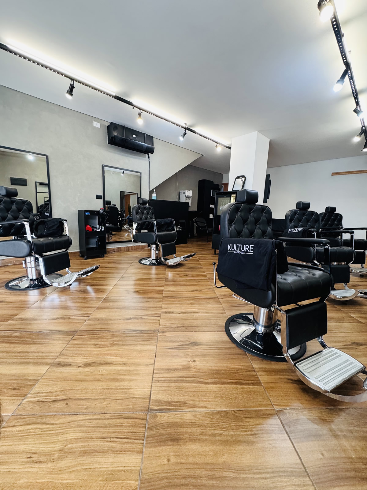Interior da Kulture Barbearia